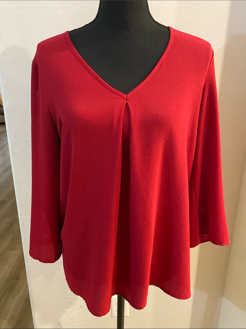 Spense Red V-Neck Long Sleeve Top with Front Pleat